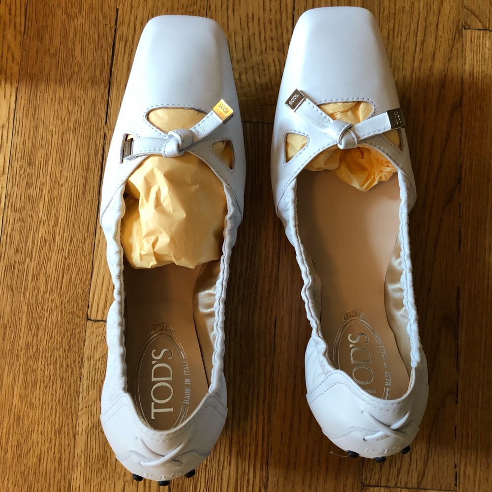 NIP Tod’s White Leather Ballerina Shoes size 8 B